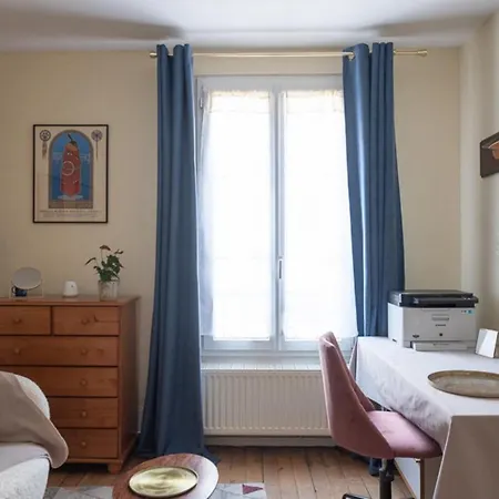 Apartment Spacious On The Outskirts Of Paris *